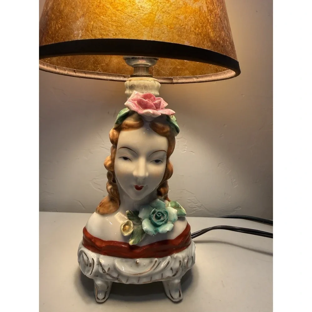 Vintage Japanese Hand Painted Porcelain Bust Of A Woman Lamp Boudoir